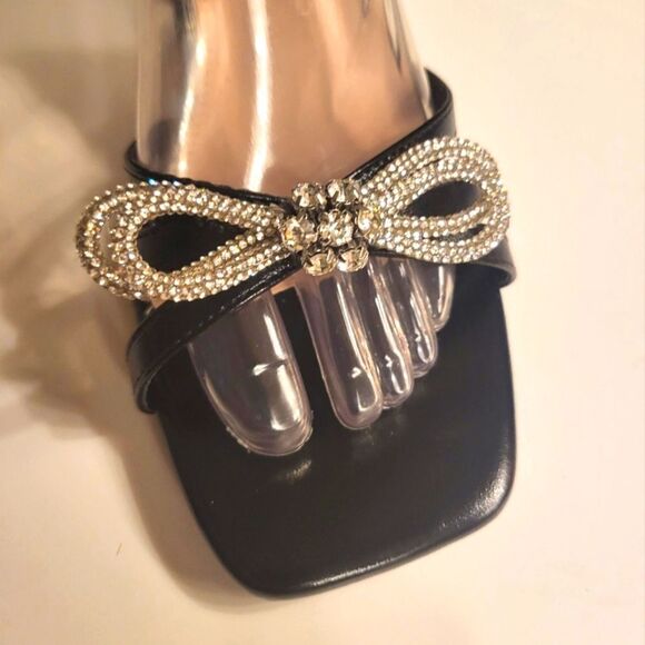 NIB Sparkly Rhinestone Bow & Buckle Ankle Straps Square Toe Chunky Heels - Picture 10 of 14